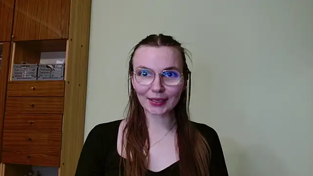 Snapshot of LooveELLYx chatting on 02/27/25, 05:58 LooveELLYx online show from 02/27/25, 05:58