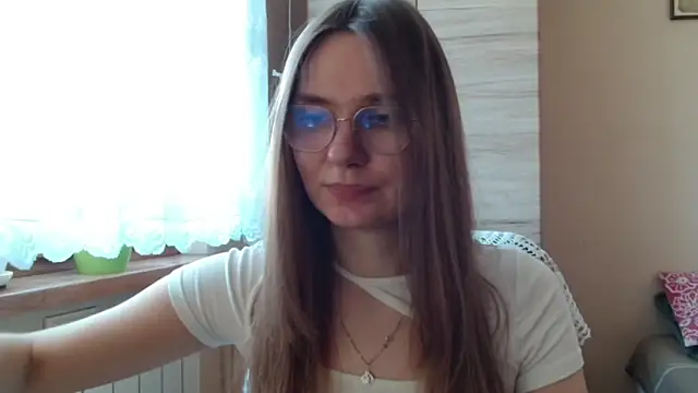 LooveELLYx online show from 11/04/25, 07:56