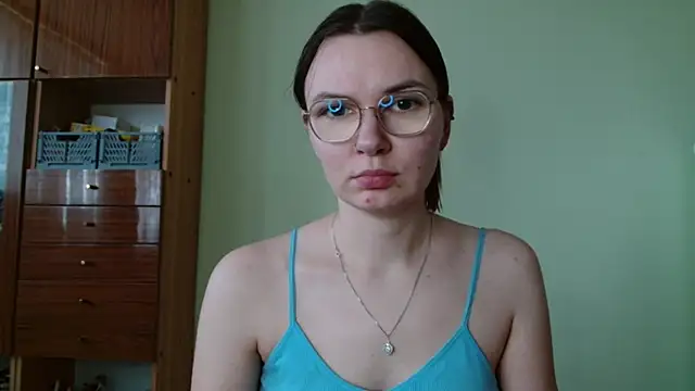 LooveELLYx online show from 10/24/25, 06:34