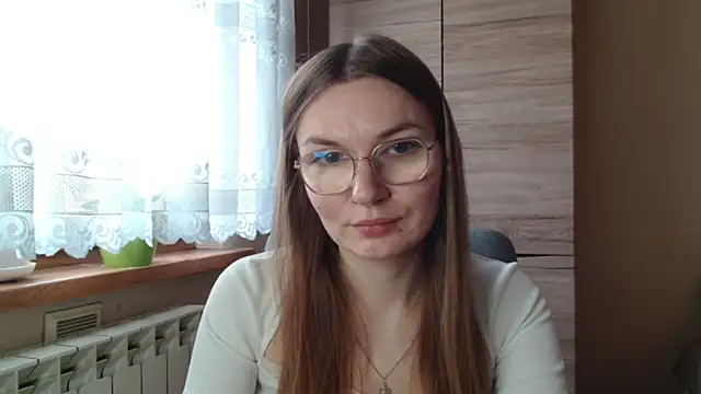 LooveELLYx online show from 10/28/25, 07:29