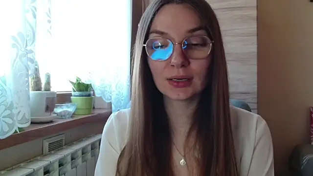 Snapshot of LooveELLYx chatting on 04/02/26, 06:31 LooveELLYx online show from 04/02/26, 06:31