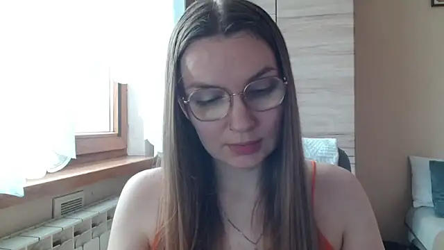 Snapshot of LooveELLYx chatting on 07/06/26, 06:31 LooveELLYx online show from 07/06/26, 06:31