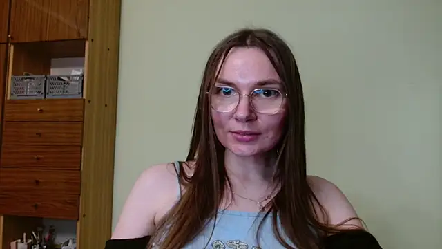 Snapshot of LooveELLYx chatting on 02/25/25, 08:53 LooveELLYx online show from 02/25/25, 08:53