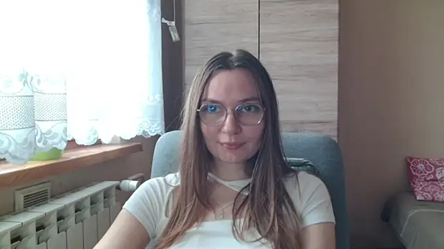 LooveELLYx online show from 11/12/25, 08:29