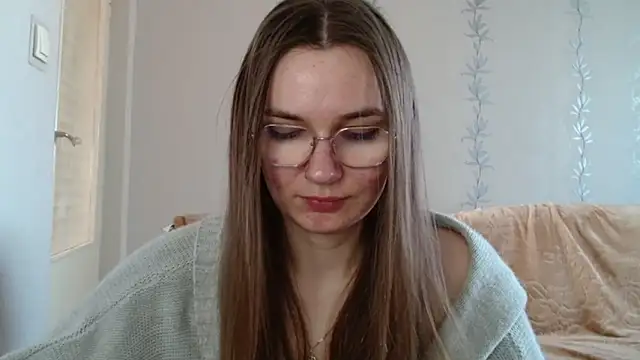 Snapshot of LooveELLYx chatting on 03/16/25, 07:48 LooveELLYx online show from 03/16/25, 07:48