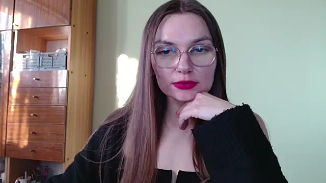 Snapshot of LooveELLYx chatting on 02/10/25, 02:26 LooveELLYx online show from 02/10/25, 02:26