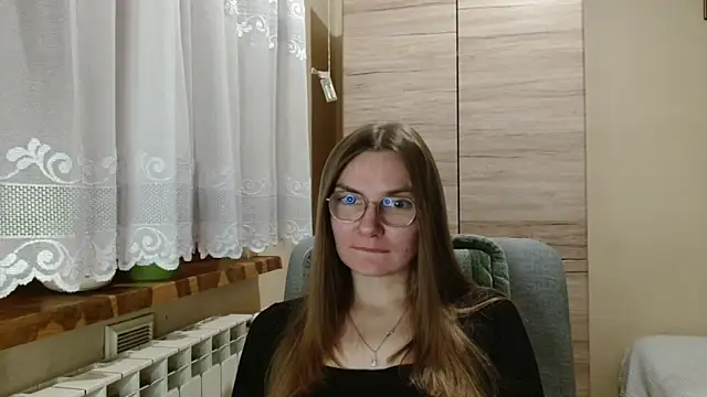 LooveELLYx online show from 11/21/25, 05:28