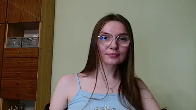 Snapshot of LooveELLYx chatting on 02/25/25, 05:51 LooveELLYx online show from 02/25/25, 05:51