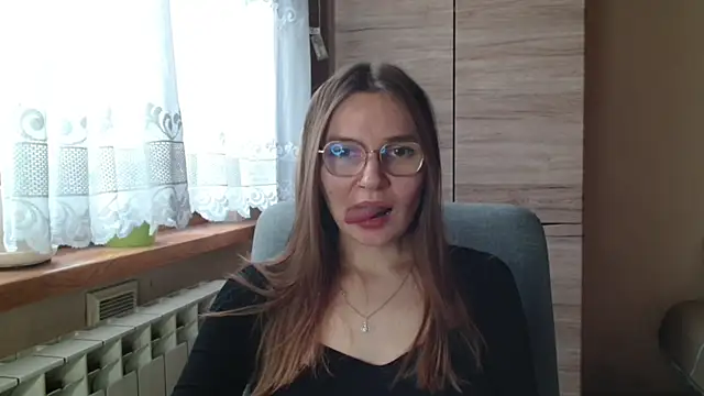 LooveELLYx online show from 11/10/25, 07:35