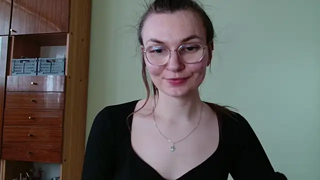 Snapshot of LooveELLYx chatting on 02/27/25, 02:54 LooveELLYx online show from 02/27/25, 02:54