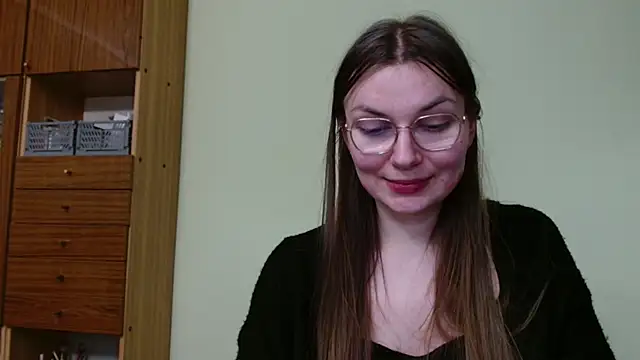 Snapshot of LooveELLYx chatting on 02/12/25, 08:50 LooveELLYx online show from 02/12/25, 08:50