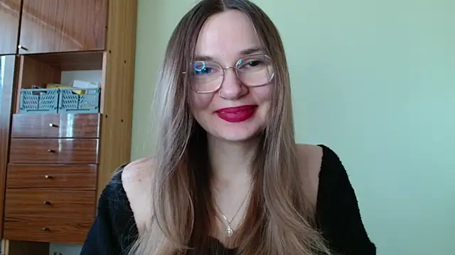 LooveELLYx online show from 02/26/26, 07:41