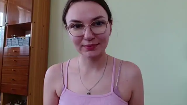 Snapshot of LooveELLYx chatting on 07/16/26, 06:32 LooveELLYx online show from 07/16/26, 06:32