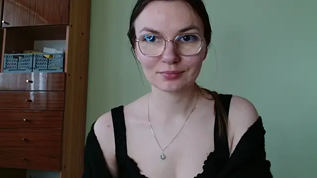 LooveELLYx online show from 02/25/26, 07:30