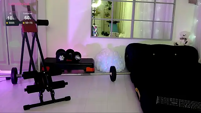 SarahRaynex online show from 05/13/26, 07:10