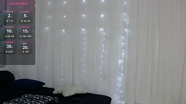 Snapshot of SarahRaynex chatting on 03/19/26, 11:10 SarahRaynex online show from 03/19/26, 11:10