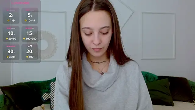 Snapshot of Little_cherryy__ chatting on 10/09/25, 06:36 Little cherryy online show from 10/09/25, 06:36