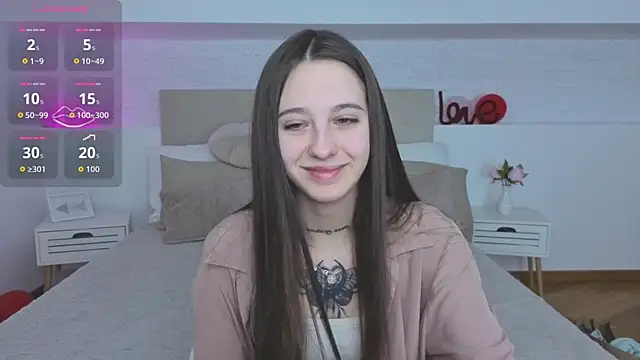 Snapshot of Little_cherryy__ chatting on 09/09/25, 06:45 Little cherryy online show from 09/09/25, 06:45