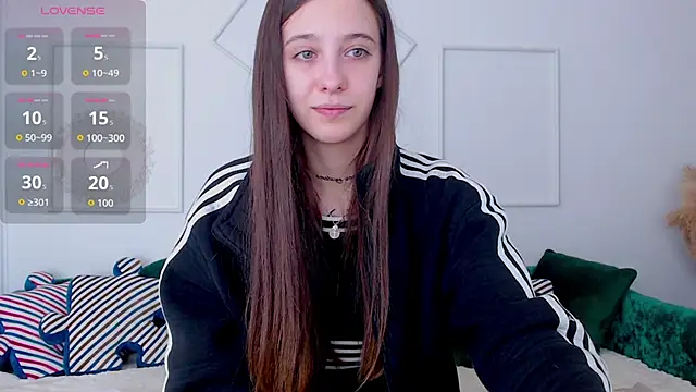 Snapshot of Little_cherryy__ chatting on 10/03/25, 06:48 Little cherryy online show from 10/03/25, 06:48