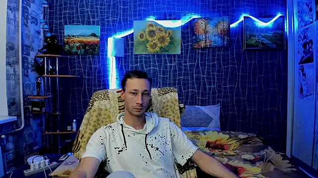 CuteBoy228 online show from 11/27/25, 09:48