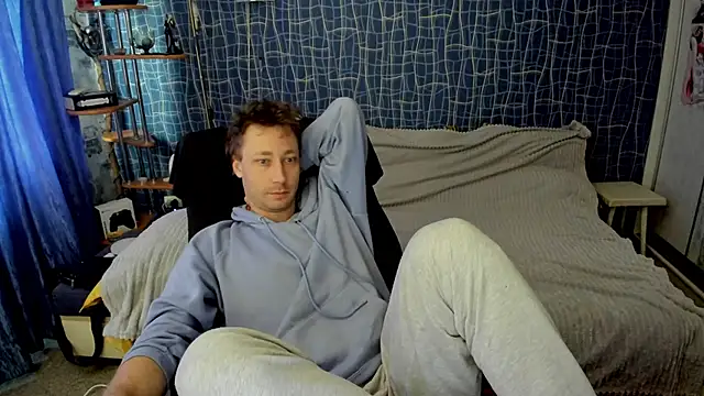 CuteBoy228 online show from 05/17/26, 10:26