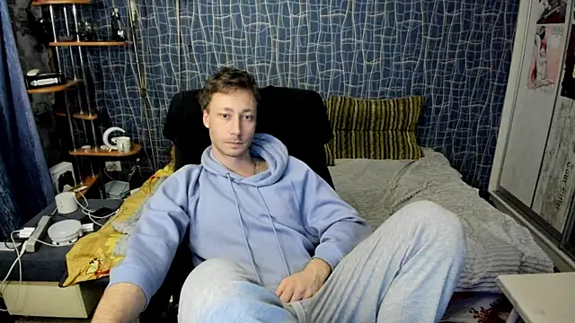 CuteBoy228 online show from 04/18/26, 09:48