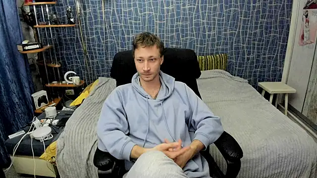 CuteBoy228 online show from 04/13/26, 09:08