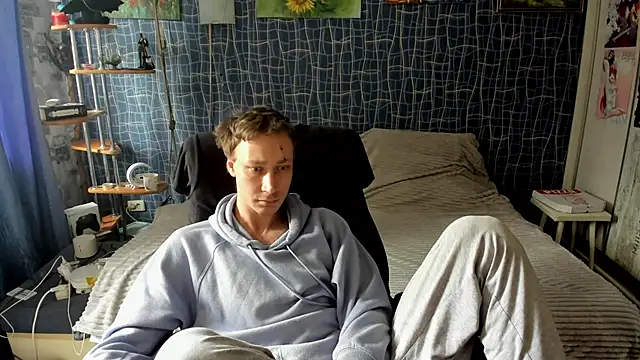 CuteBoy228 online show from 04/21/26, 10:11