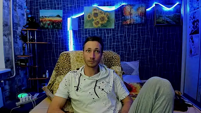 CuteBoy228 online show from 11/28/25, 09:26