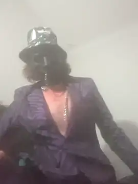 straightozgoesdwn online show from 11/15/25, 05:28