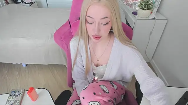 saadnesstyan online show from 10/29/25, 07:40