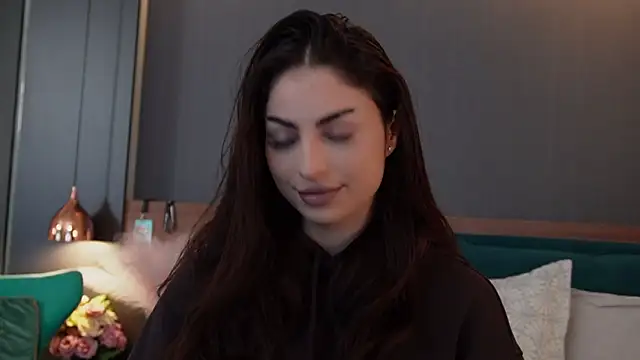 EmilyTrix online show from 03/10/26, 10:30