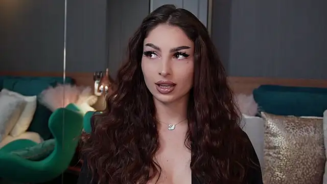 EmilyTrix online show from 05/09/26, 04:54