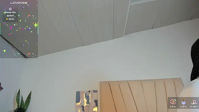 Snapshot of Sophia_Ebony chatting on 09/30/25, 12:55 Sophia Ebony online show from 09/30/25, 12:55