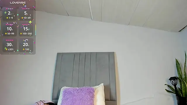 Sophia Ebony online show from 11/04/25, 12:42