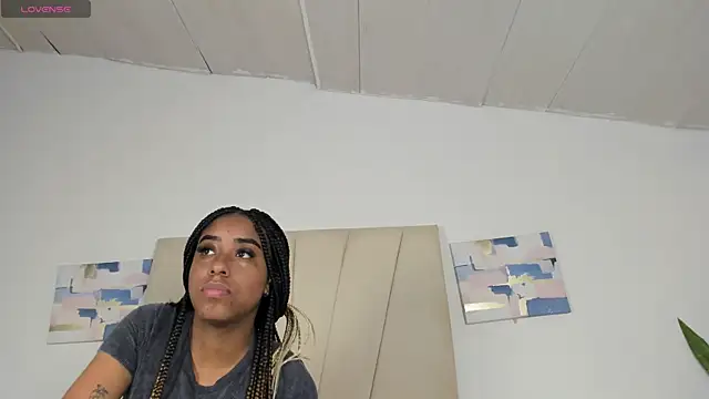 Snapshot of Sophia_Ebony chatting on 06/10/26, 12:17 Sophia Ebony online show from 06/10/26, 12:17