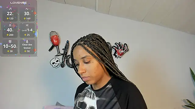 Sophia Ebony online show from 10/30/25, 12:25