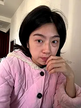 Olivia-l online show from 11/15/25, 06:28