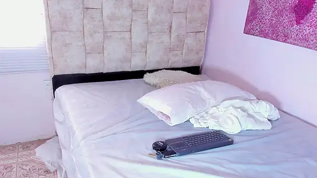 kethe love  online show from 03/04/26, 08:16