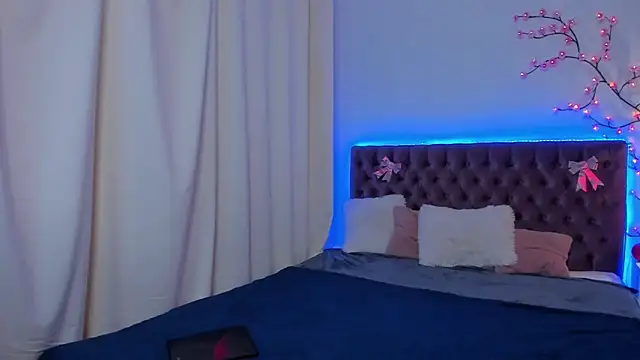 Snapshot of LilaVame chatting on 11/25/25, 08:42 LilaVame online show from 11/25/25, 08:42