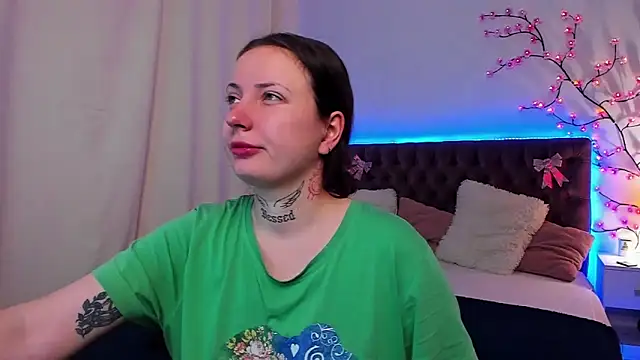 Snapshot of LilaVame chatting on 12/03/25, 09:03 LilaVame online show from 12/03/25, 09:03