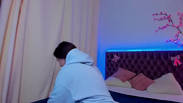 Snapshot of LilaVame chatting on 11/30/25, 01:34 LilaVame online show from 11/30/25, 01:34