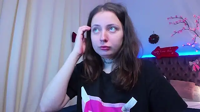 Snapshot of LilaVame chatting on 12/14/25, 08:14 LilaVame online show from 12/14/25, 08:14