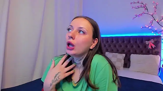 Snapshot of LilaVame chatting on 10/22/25, 07:57 LilaVame online show from 10/22/25, 07:57