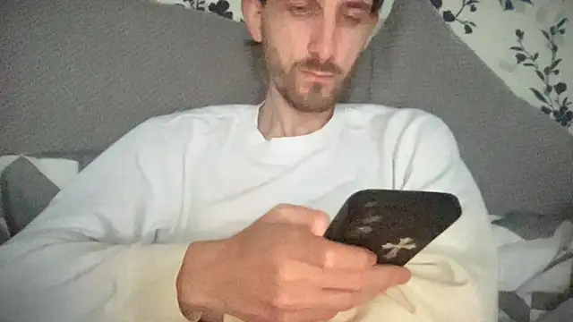 Big8inchUncutCock online show from 04/25/26, 02:58