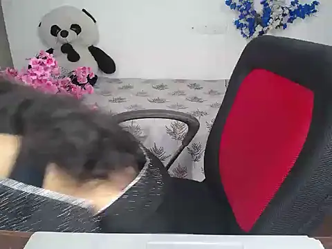 Snapshot of Heavan_queen chatting on 10/26/25, 06:25 Heavan queen online show from 10/26/25, 06:25