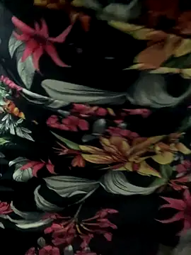 LunnaDuvall online show from 12/14/25, 11:10