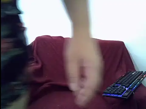 LunnaDuvall online show from 12/15/25, 12:22