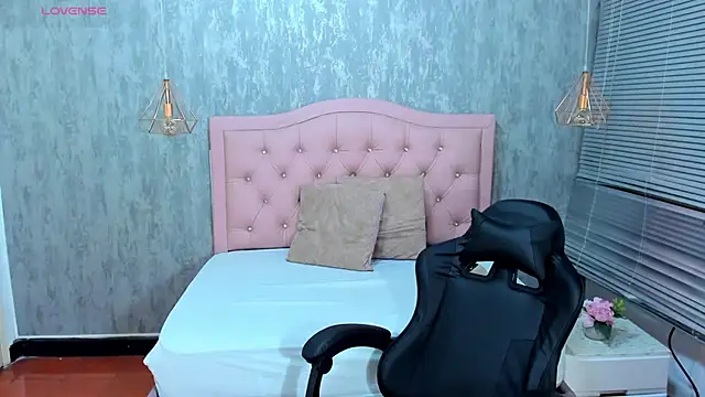 lissa jhonsoon online show from 03/14/26, 12:49