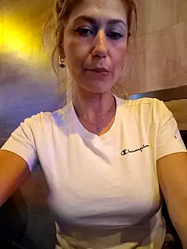 CelynaRoss online show from 01/18/26, 10:40